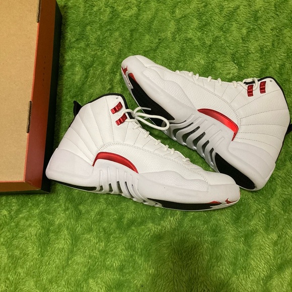 Jordan 12 “Twist” size 11 - Picture 2 of 6